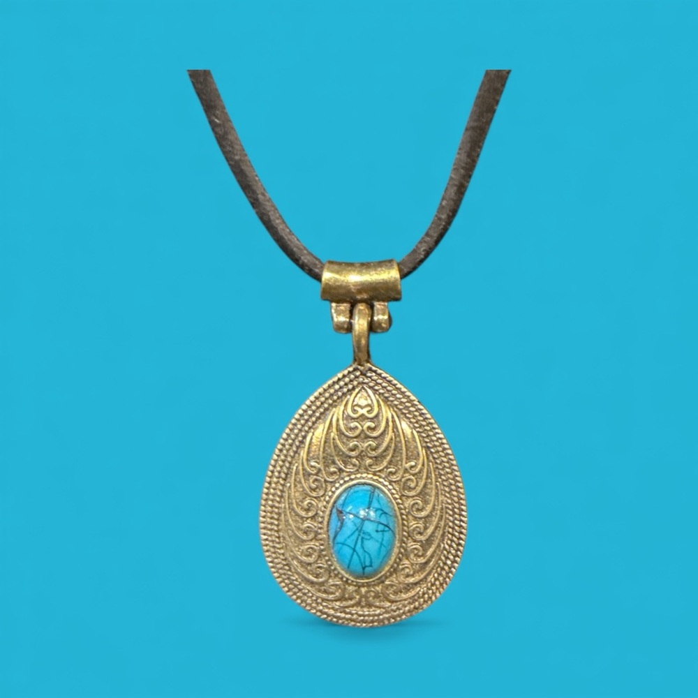 Gold and Turquoise Pendant Necklace